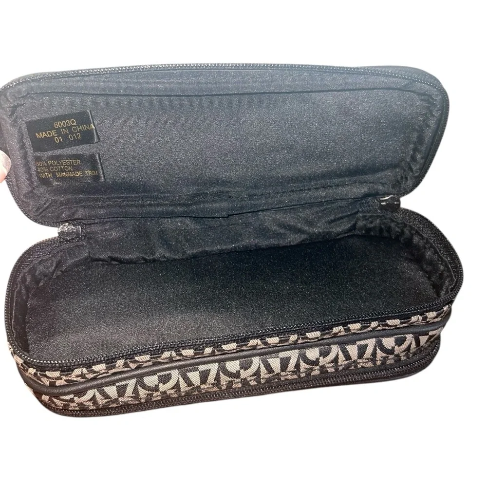 New Etienne Aigner Travel Contact Glasses Cases Zippered Accessory Purse Mirror